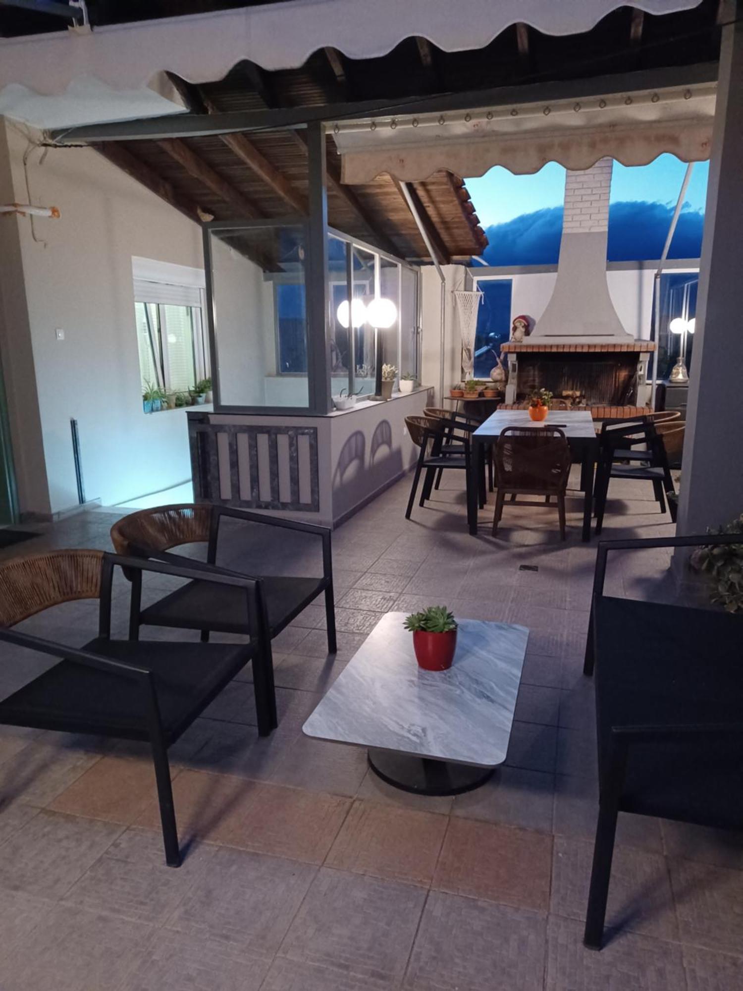 הוילה Exaplatanos Marvic House מראה חיצוני תמונה